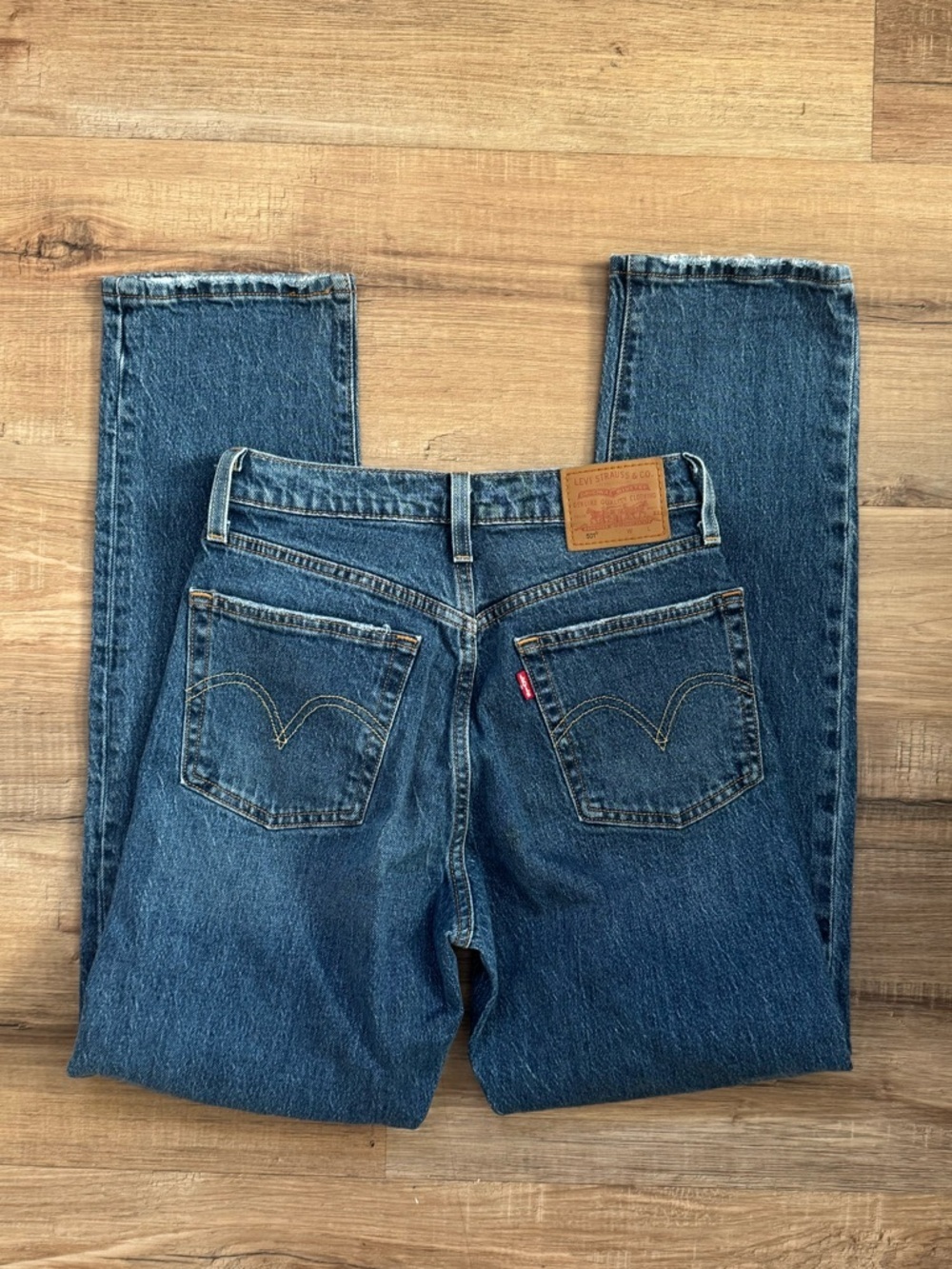 Levis 501 Original Jeans Womens 24x30 Blue High Rise Straight 99%Cotton Denim - Picture 4 of 5